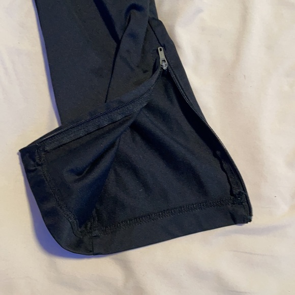 Black Nike sweatpants - Picture 2 of 3